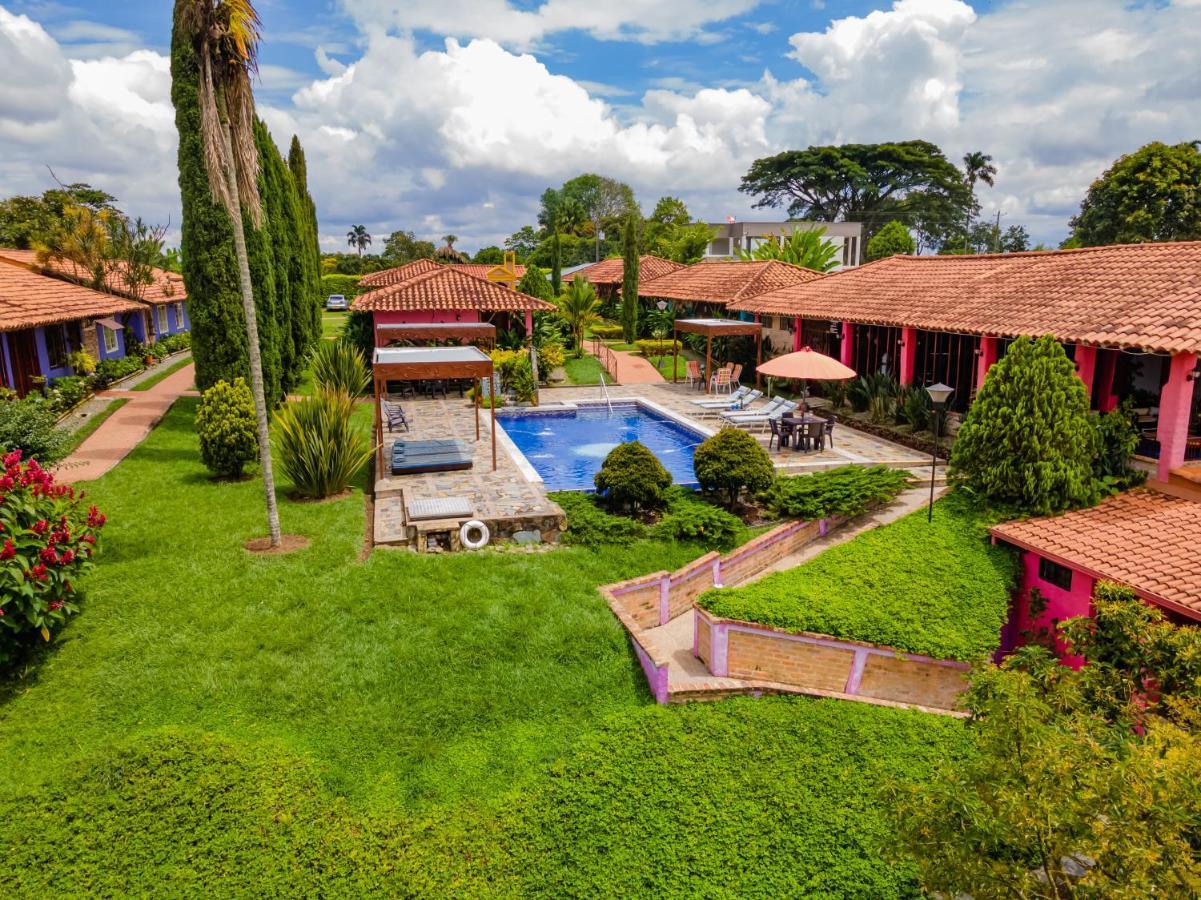 Hotel Campestre Solar De La Luna Armenia  Exterior photo