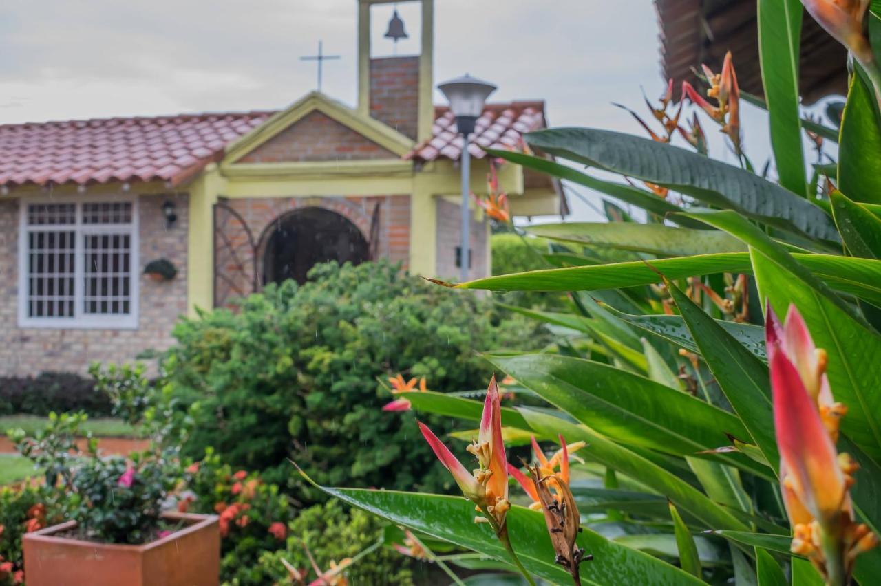 Hotel Campestre Solar De La Luna Armenia  Exterior photo